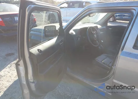 2015 Jeep Patriot High Altitude Edition from USA, damaged, VIN 1C4NJPFA0FD124671